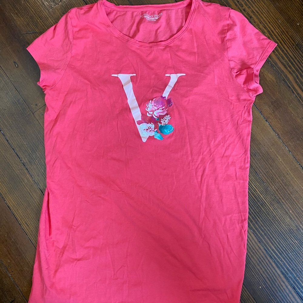 Victoria Secret Sleep Shirt size Small